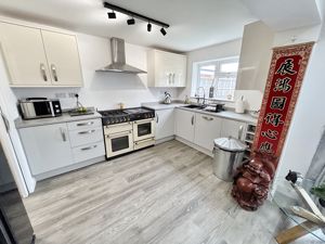 Kitchen area- click for photo gallery